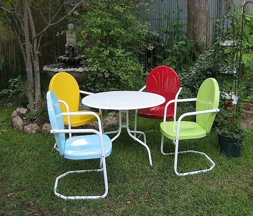 Image source: www.rjfurniture.us